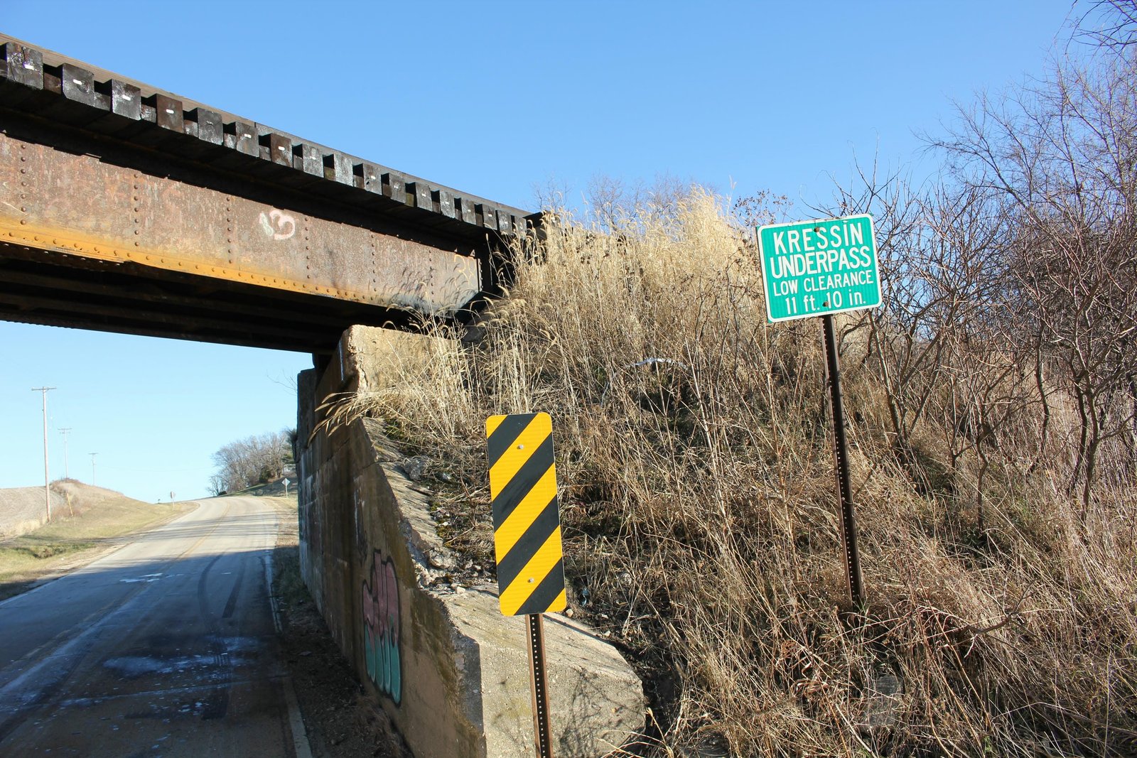 East abutment